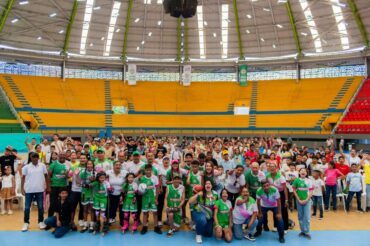 Niños del Cesar reciben uniformes y fortalecen su proceso en las Escuelas de Formación Deportiva